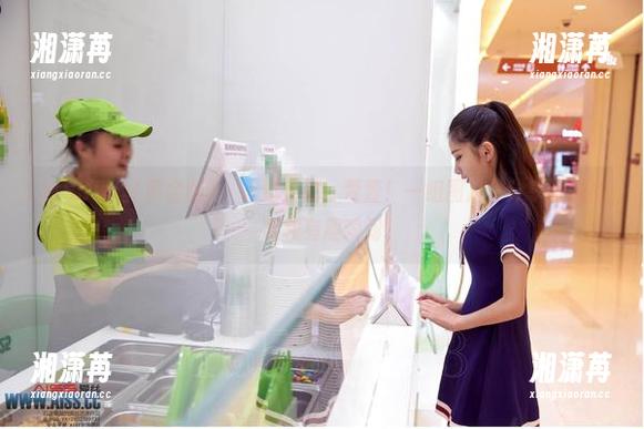 AISS爱丝(黄金版) - 去逛街吧，萱萱！一组图片，分享她的资源和有趣瞬间
