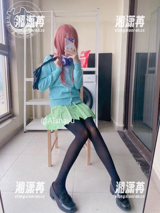 AT鲨最新力推蔚蓝档案妃咲旗袍COS，蓝色的魔力直击心灵！