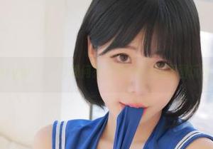 看Addielyn(에디린)如何把白猫cos的原图玩出新高度！
