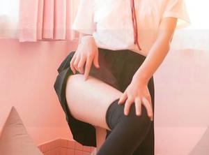 Feilin嗲囡囡 - 这些娜依灵儿的礼服图包，能让你瞬间觉得自己是个穿梭时空的时尚达人！