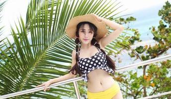 IMiss爱蜜社 - 神秘秘书乐乐Mango：私拍图包中的小惊喜！
