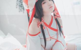 Mimmi(밈미)的DJAWA艺术：碧蓝航线Atago&Takao免费原图，快来看看能不能引起你的海洋情怀！