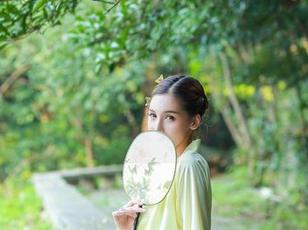 PDL潘多拉 - 私拍内衣图集：跟杨晨晨sugar一起探索那条美丽的内衣之路！