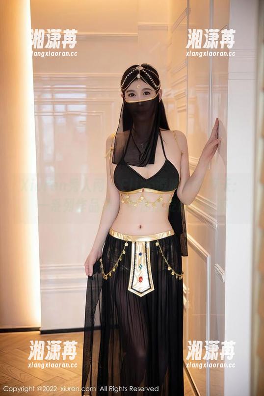 Xiuren秀人网 - Elise谭晓彤的夏天：一系列作品集，带你感受那股清凉