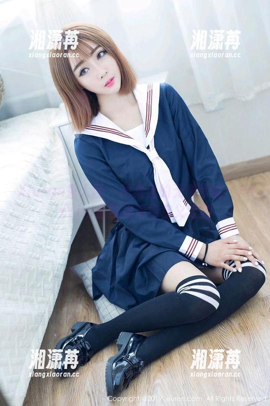 Xiuren秀人网-FoxYini孟狐狸 Xiuren秀人网 - 图集里的无限可能:FoxYini孟狐狸清纯定义定制