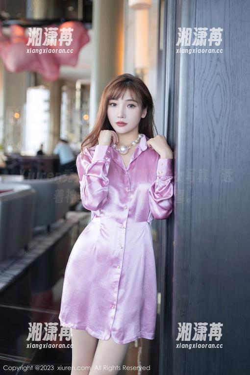 Xiuren秀人网-奶喵喵 Xiuren秀人网 - 奶喵喵的修女写真,透着神圣却又隐约让人窃喜。