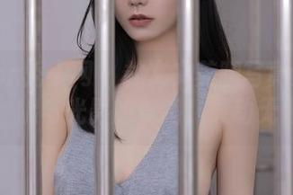Xiuren秀人网 - 林文文美腿写真集精选：腿与光影的舞蹈，灵动无比