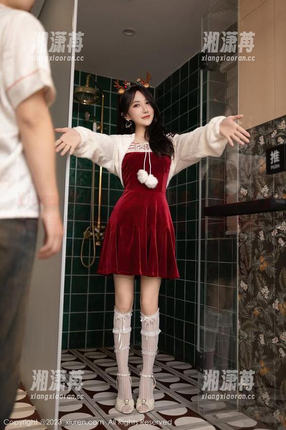 Xiuren秀人网 - 别藏着掖着，“林文文yooki制服”图库下载无底线，快来解锁！