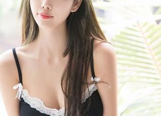 Xiuren秀人网 - 广州旅拍何以拯救我的眼睛，高清写真中的玥儿玥er太会了！