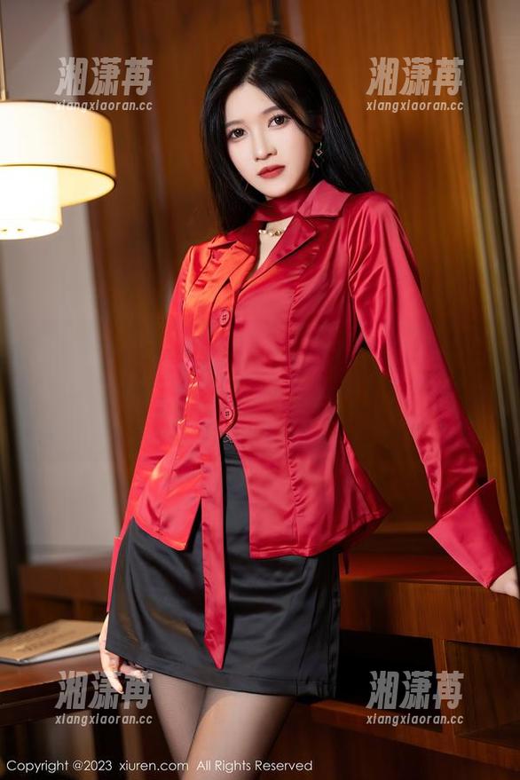 Xiuren秀人网-苏小曼babyface Xiuren秀人网 - 手握美图,苏小曼babyface在浴缸里分享轻松的瞬间,随波逐流
