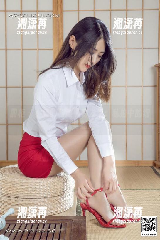 丽柜-小爽 丽柜 - 小爽的和服隐秘发光:私拍中的细腻与脑洞