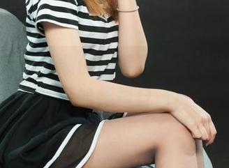 丽柜 - 看完苏黎的丽莲写真，连平凡的我都开始怀疑自己！