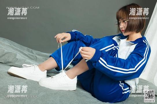 丽柜 - 英子修女图包：当萌萌的修女遇上时尚大片！