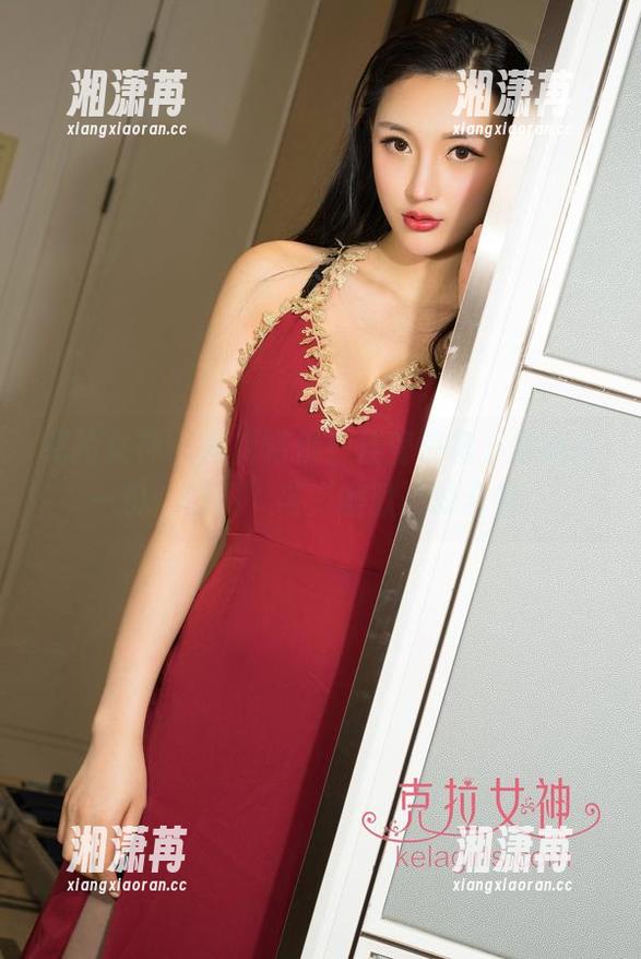 克拉女神 - 图库特供！佳莹白裙，精选出一份‘靓丽’与‘幽默’的合集。
