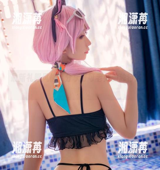 最新礼服风格，分享可可老师的独特魅力！