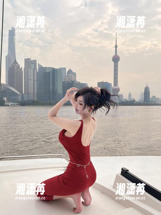 周妍希 微密圈 - 不要错过,周妍希渔网袜全集下载,看看这美腿和袜子的完美搭配!