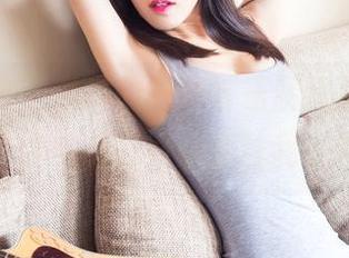 头条女神 - 琳琳的“纤纤玉腿选片”，在线图集，腿实在是好看到让我心神不宁！