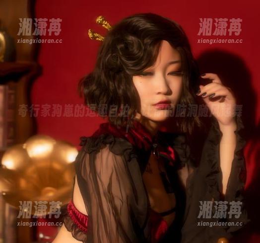 奇行家狗崽的逗趣自拍，让你的脑洞随风起舞！