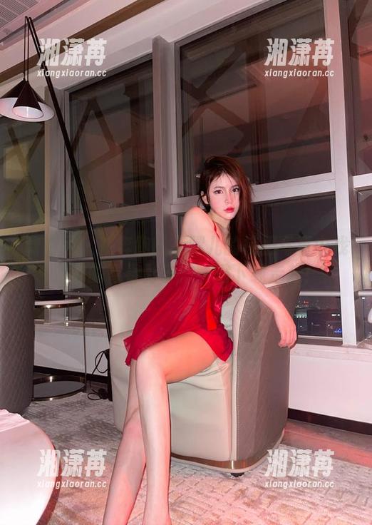 奔跑的晶骡儿 微密圈 - 在奔跑的晶骡儿的校服写真中找到你的青春影子:一键下载走起!