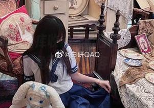 妖君白研的图库收藏：明日方舟艾雅法拉，视角独特，妆容明了