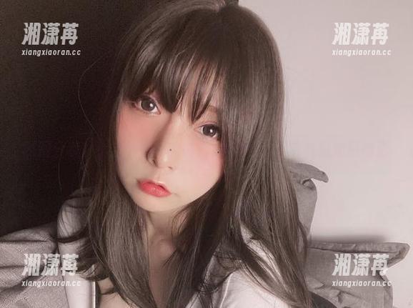 原图分享！小泉学姐吖的高清JK风格，青春气息如影随形