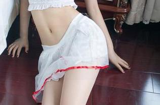 推女郎 - 浴室里的娜露：这一刻简直是摄影师的天堂，光影交错，太令人心动了。
