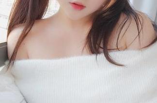 翻开是依酱吖的图集，看看学姐的日常，瞬间觉得自己丧失了生活的动力？