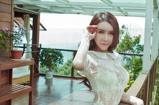 果团网 - 从尖头到粗跟，龚玥菲的高跟鞋合集让你目不暇接