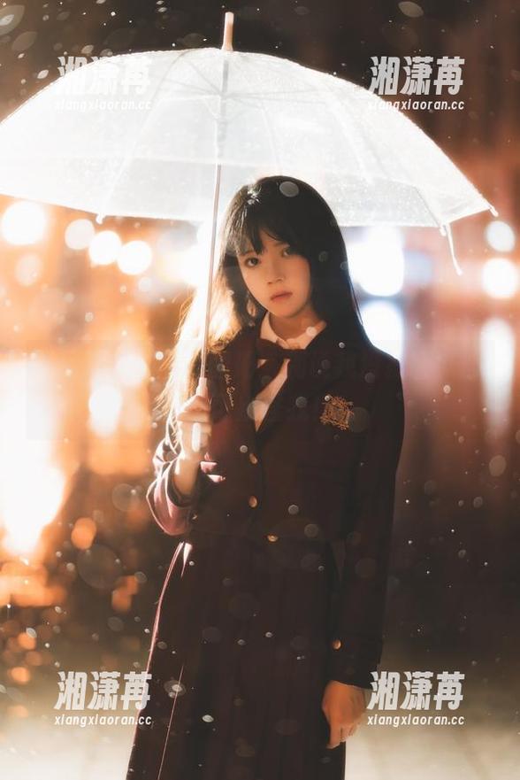 桜桃喵校服高清图册：别说我没提醒，心动可别怪我！