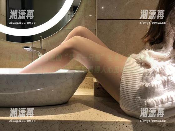 微密圈 - 夏日里的“梦里一只喵”全集：那一瞬间，阳光洒在皮肤上，原图看得人心里痒痒的。