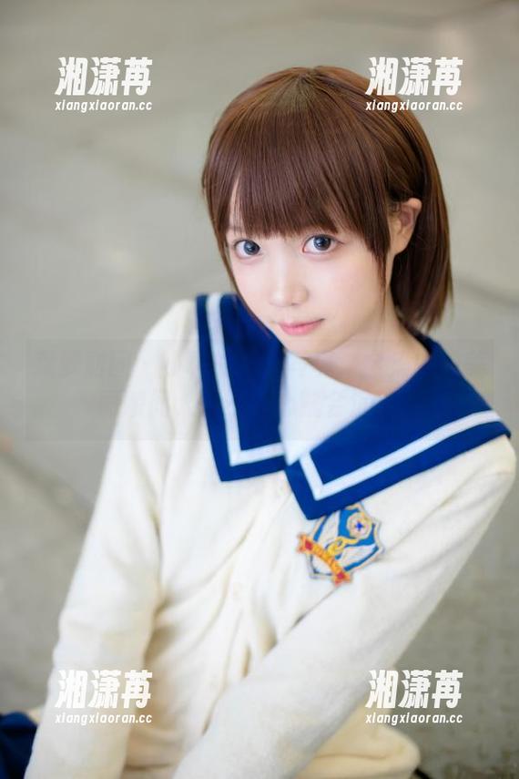 森萝财团 - 小梓的女孩写真：全集中的美丽瞬间，一不小心就会沉迷。