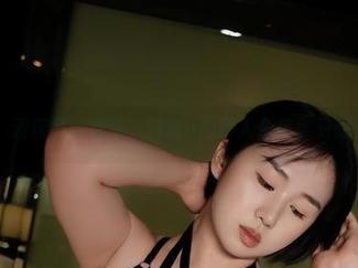 微密圈 - 酒店黑丝束带，瑜瑾u的撩人合集：只想一探究竟