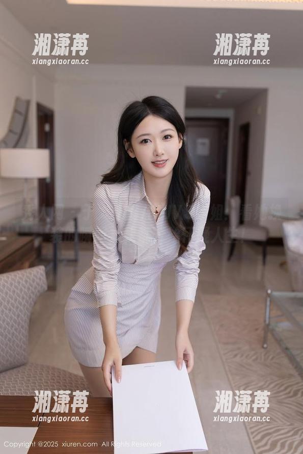 秀人网-于大小姐AYU 秀人网 - 于大小姐AYUVS姐姐:看她换装的瞬间,我都开始怀疑人生!