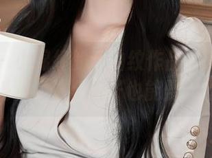 秀人网 - 小绵绵的新豹纹作品来了!更新让你感受到“这个圈子也能野”的震撼!