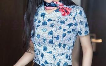 秀人网 - 全套小逗逗白衬衫：下载一试，你会沦陷的！