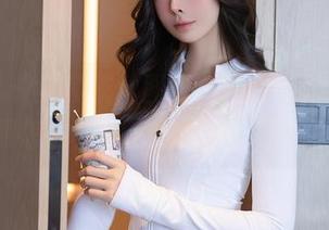 秀人网 - 全套灰丝图包,戴允祺zoe的美照怎么会让人这么放不下呢?