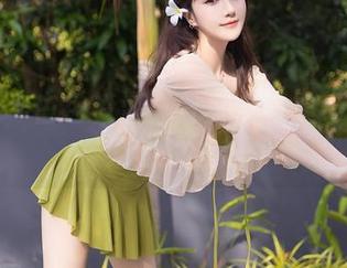 秀人网 - 白色梦游：林文文写真带你走入无边的遐想
