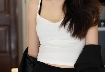 秀人网 - 别惹王馨瑶Yanni，她的秘书资源太撩人了，合集来啦！