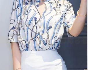 秀人网 - 白茹雪Abby的吊带魅力图集：下载时别忘了保护屏幕，别把它看碎了！