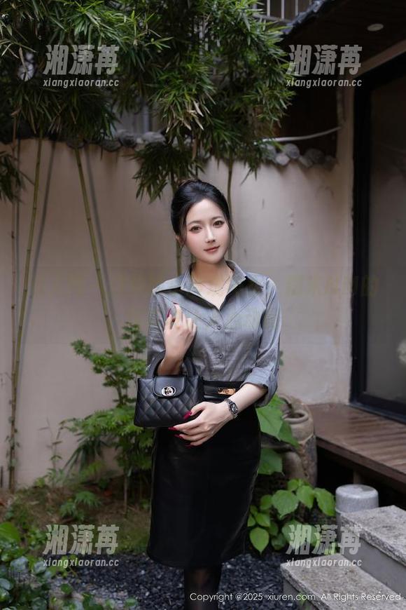 秀人网-糯米NM 秀人网 - 这位娇小玲珑美女,糯米NM的写真真让人心动啊