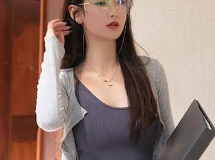 秀人网 - 学妹与美图:芈琳娜的视觉诱惑合集