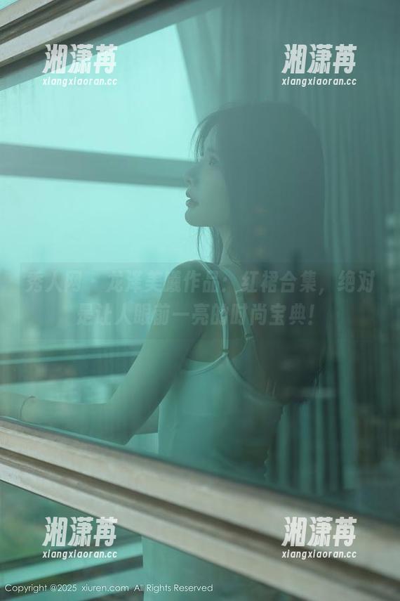 秀人网-龙泽美曦 秀人网 - 龙泽美曦作品:红裙合集,绝对是让人眼前一亮的时尚宝典!