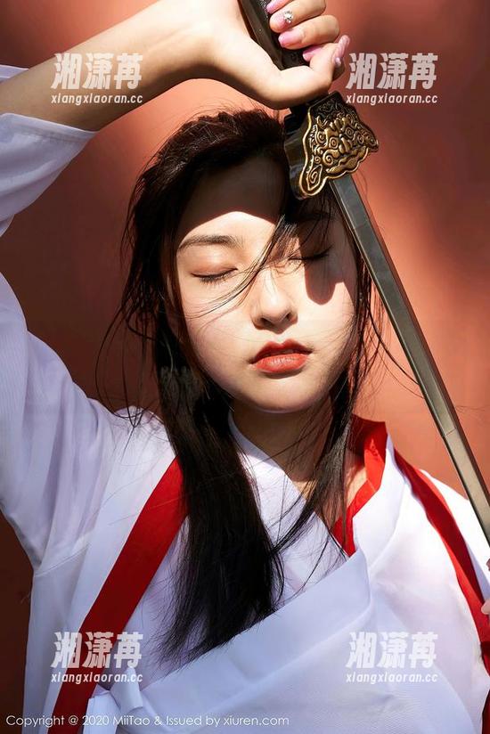 蜜桃社-萌美Moemi 蜜桃社 - 不止是套装,萌美Moemi的私房作品让我梦回童年!