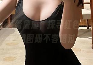 微密圈 - 跟着詹詹,探寻红色的秘密:原图和图册不容错过!