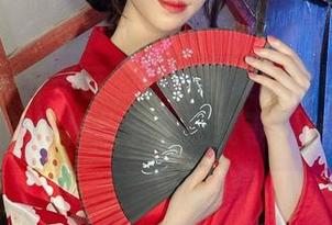 微密圈 - 轩子巨二兔的图集：白色马油袜背后的神秘故事，在线等你来探！