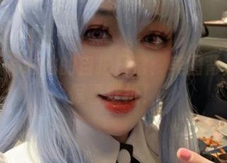 阿九从不咕咕的自拍日常：美图背后总有惊喜壁纸！