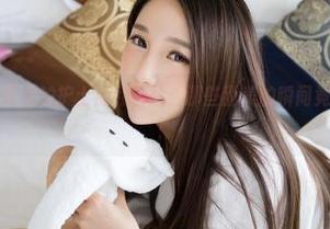 青豆客 - 刘钰儿的护士福利图片：那些甜美的瞬间竟然这么治愈！